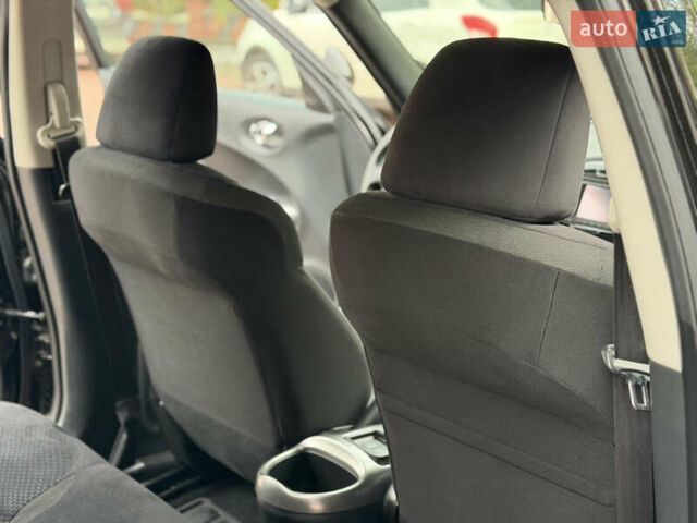 Черный Ниссан Жук, объемом двигателя 1.5 л и пробегом 184 тыс. км за 9300 $, фото 29 на Automoto.ua