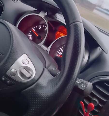 Черный Ниссан Жук, объемом двигателя 1.5 л и пробегом 163 тыс. км за 8250 $, фото 67 на Automoto.ua