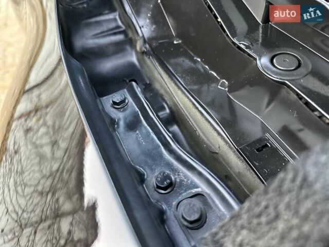 Черный Ниссан Жук, объемом двигателя 1.6 л и пробегом 117 тыс. км за 9900 $, фото 82 на Automoto.ua