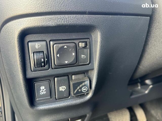 Черный Ниссан Жук, объемом двигателя 1.6 л и пробегом 115 тыс. км за 10030 $, фото 33 на Automoto.ua