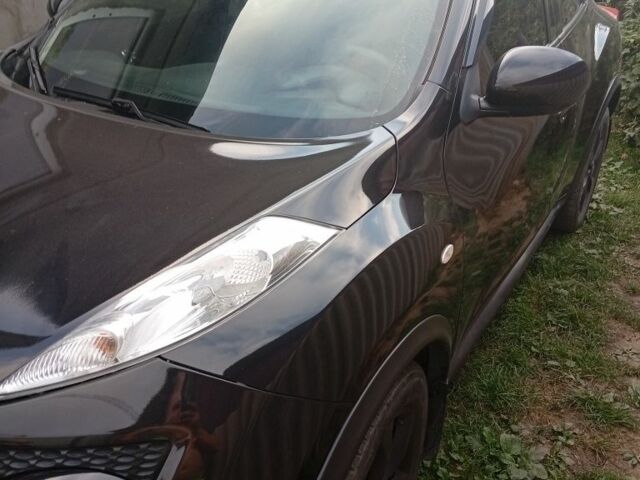 Черный Ниссан Жук, объемом двигателя 1.5 л и пробегом 280 тыс. км за 8588 $, фото 3 на Automoto.ua