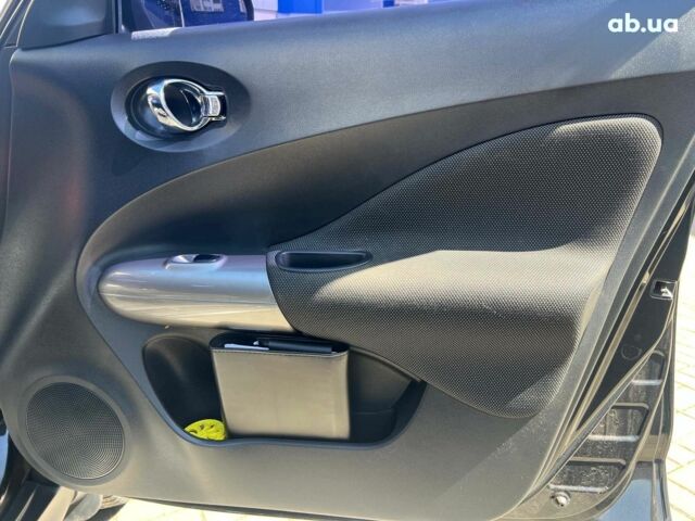 Черный Ниссан Жук, объемом двигателя 1.6 л и пробегом 115 тыс. км за 10030 $, фото 24 на Automoto.ua