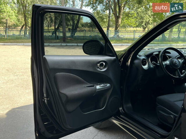 Черный Ниссан Жук, объемом двигателя 1.5 л и пробегом 229 тыс. км за 7800 $, фото 24 на Automoto.ua