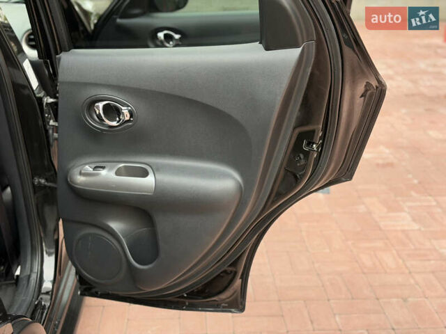 Черный Ниссан Жук, объемом двигателя 1.5 л и пробегом 184 тыс. км за 9300 $, фото 28 на Automoto.ua
