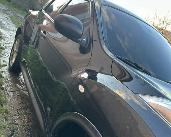 Черный Ниссан Жук, объемом двигателя 1.46 л и пробегом 158 тыс. км за 8250 $, фото 17 на Automoto.ua