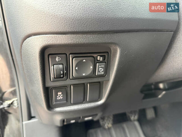 Черный Ниссан Жук, объемом двигателя 1.5 л и пробегом 184 тыс. км за 9300 $, фото 61 на Automoto.ua