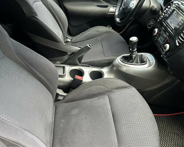 Черный Ниссан Жук, объемом двигателя 1.46 л и пробегом 160 тыс. км за 7550 $, фото 13 на Automoto.ua