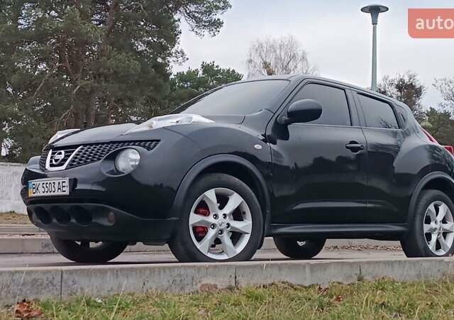 Черный Ниссан Жук, объемом двигателя 1.5 л и пробегом 163 тыс. км за 8250 $, фото 7 на Automoto.ua