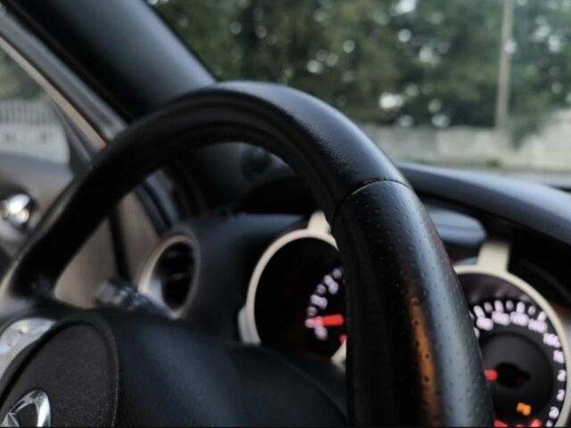 Черный Ниссан Жук, объемом двигателя 1.6 л и пробегом 153 тыс. км за 9500 $, фото 11 на Automoto.ua