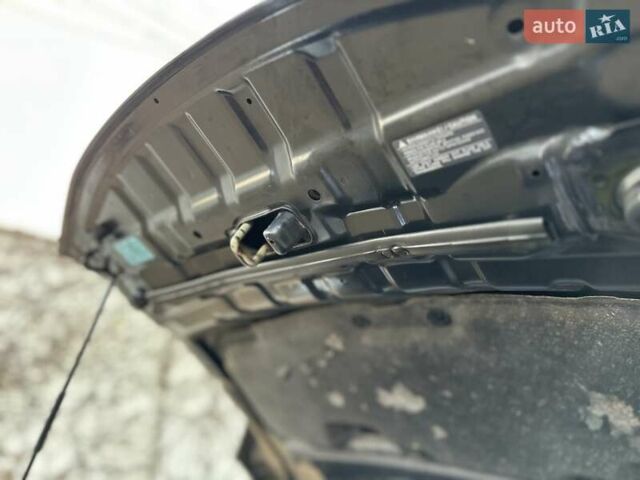 Черный Ниссан Жук, объемом двигателя 1.6 л и пробегом 117 тыс. км за 9900 $, фото 88 на Automoto.ua