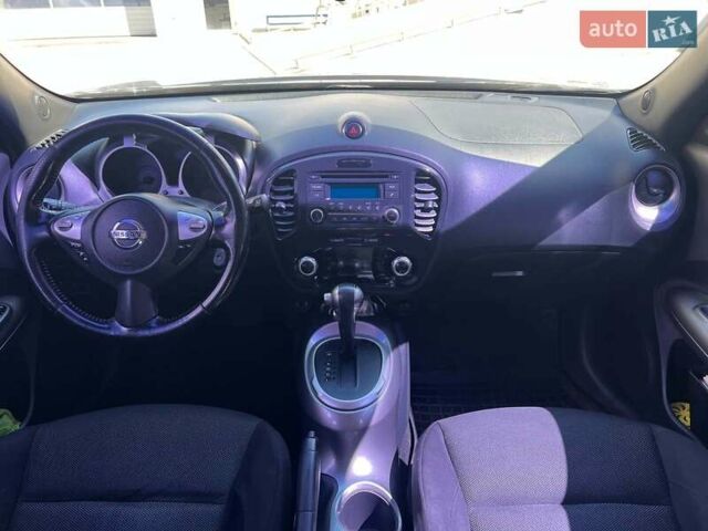 Черный Ниссан Жук, объемом двигателя 1.6 л и пробегом 115 тыс. км за 10030 $, фото 20 на Automoto.ua