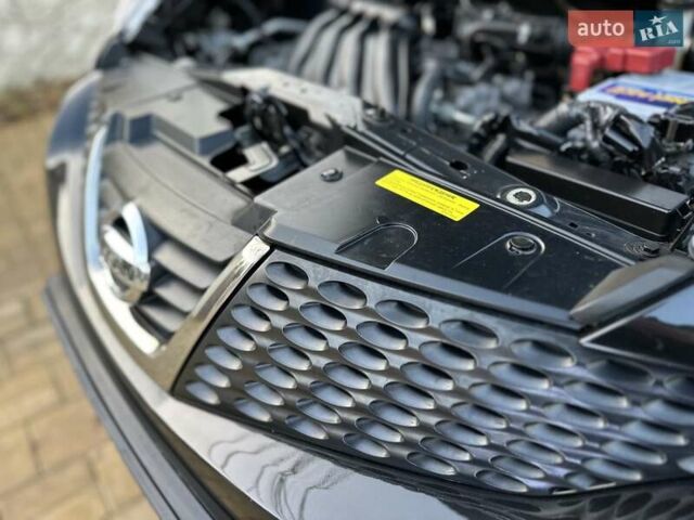 Черный Ниссан Жук, объемом двигателя 1.6 л и пробегом 117 тыс. км за 9900 $, фото 87 на Automoto.ua