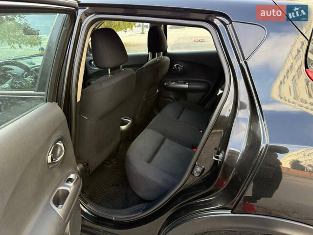 Черный Ниссан Жук, объемом двигателя 1.6 л и пробегом 187 тыс. км за 7700 $, фото 15 на Automoto.ua
