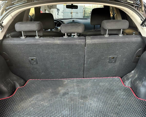 Черный Ниссан Жук, объемом двигателя 1.46 л и пробегом 158 тыс. км за 8250 $, фото 12 на Automoto.ua