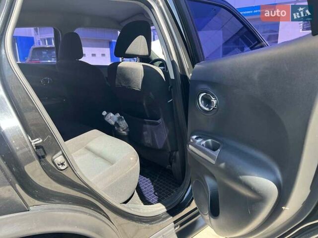 Черный Ниссан Жук, объемом двигателя 1.6 л и пробегом 115 тыс. км за 10030 $, фото 16 на Automoto.ua