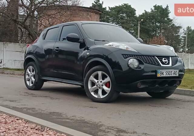Черный Ниссан Жук, объемом двигателя 1.5 л и пробегом 163 тыс. км за 8250 $, фото 2 на Automoto.ua