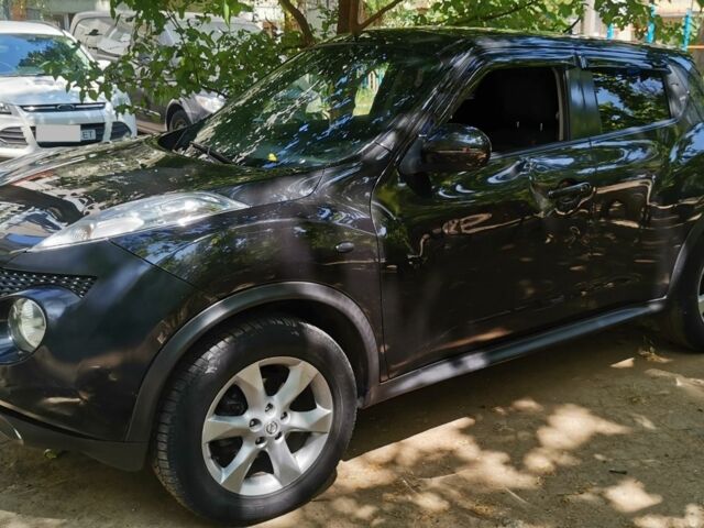 Чорний Ніссан Жук, об'ємом двигуна 0 л та пробігом 260 тис. км за 4100 $, фото 4 на Automoto.ua