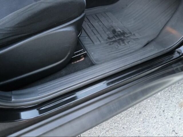 Черный Ниссан Жук, объемом двигателя 1.6 л и пробегом 153 тыс. км за 9500 $, фото 16 на Automoto.ua