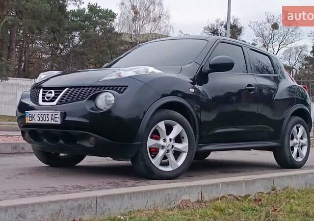 Черный Ниссан Жук, объемом двигателя 1.5 л и пробегом 163 тыс. км за 8250 $, фото 5 на Automoto.ua