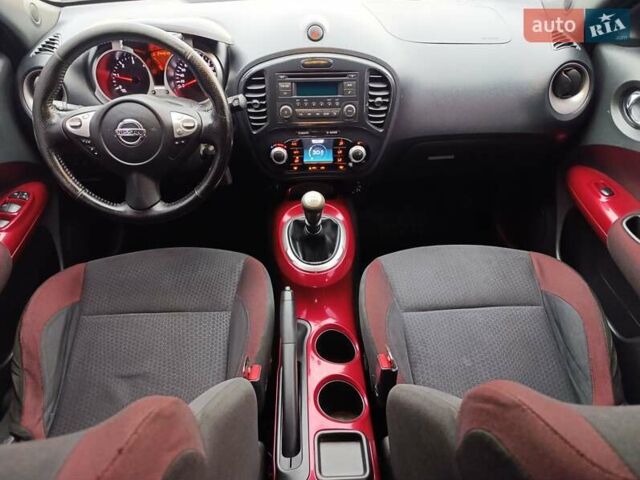 Черный Ниссан Жук, объемом двигателя 1.5 л и пробегом 244 тыс. км за 8222 $, фото 27 на Automoto.ua