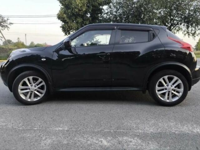 Черный Ниссан Жук, объемом двигателя 1.6 л и пробегом 153 тыс. км за 9500 $, фото 2 на Automoto.ua