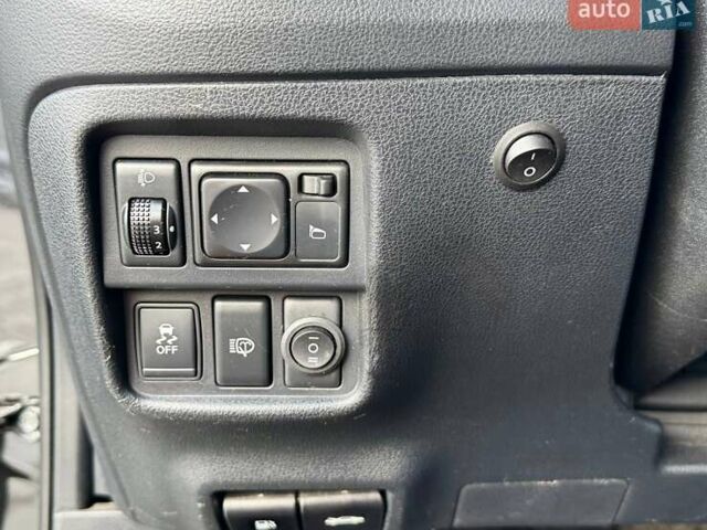 Чорний Ніссан Жук, об'ємом двигуна 1.6 л та пробігом 88 тис. км за 9700 $, фото 27 на Automoto.ua