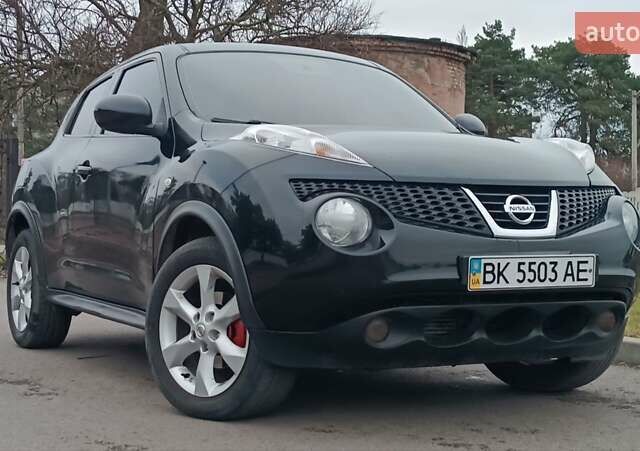 Черный Ниссан Жук, объемом двигателя 1.5 л и пробегом 163 тыс. км за 8250 $, фото 4 на Automoto.ua