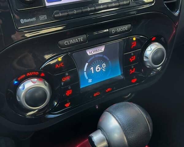 Черный Ниссан Жук, объемом двигателя 1.6 л и пробегом 161 тыс. км за 10999 $, фото 11 на Automoto.ua