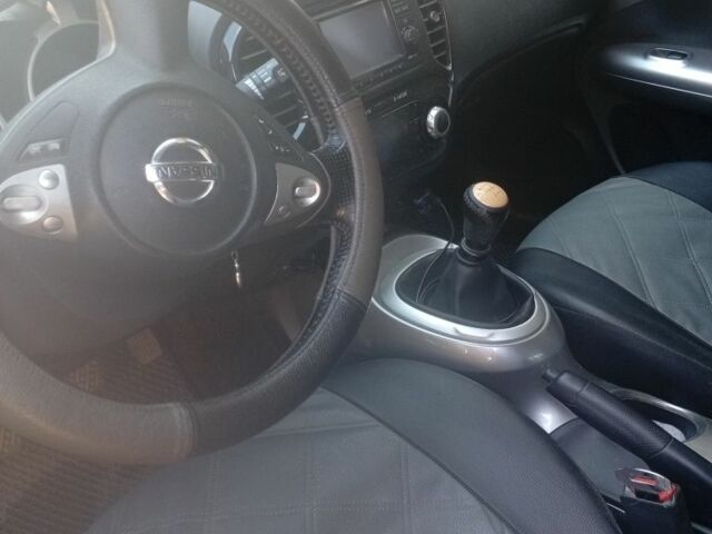 Черный Ниссан Жук, объемом двигателя 1.5 л и пробегом 280 тыс. км за 8588 $, фото 4 на Automoto.ua