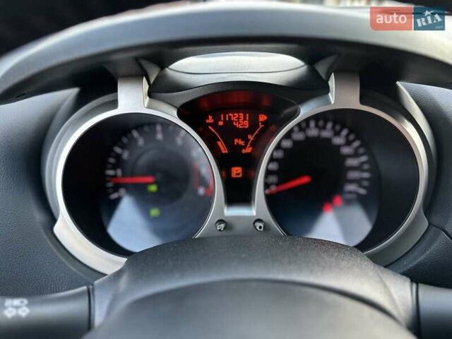 Черный Ниссан Жук, объемом двигателя 1.6 л и пробегом 117 тыс. км за 9900 $, фото 40 на Automoto.ua