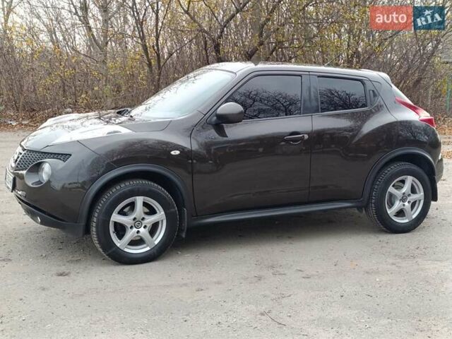 Черный Ниссан Жук, объемом двигателя 1.5 л и пробегом 244 тыс. км за 8222 $, фото 2 на Automoto.ua