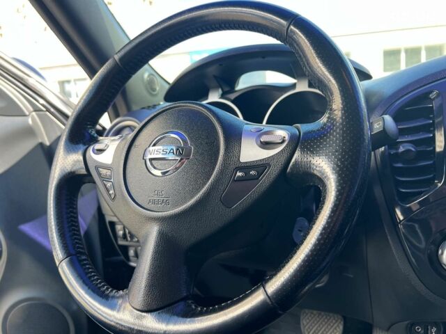 Черный Ниссан Жук, объемом двигателя 1.6 л и пробегом 115 тыс. км за 10030 $, фото 40 на Automoto.ua