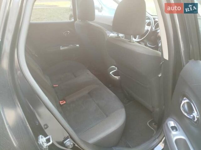 Черный Ниссан Жук, объемом двигателя 1.6 л и пробегом 151 тыс. км за 8998 $, фото 34 на Automoto.ua