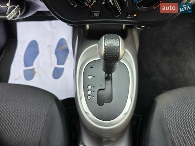 Черный Ниссан Жук, объемом двигателя 1.6 л и пробегом 105 тыс. км за 9499 $, фото 63 на Automoto.ua