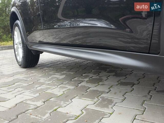 Черный Ниссан Жук, объемом двигателя 1.6 л и пробегом 105 тыс. км за 9499 $, фото 24 на Automoto.ua