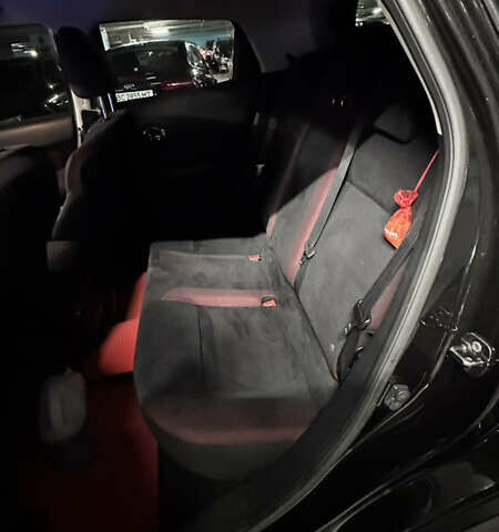 Черный Ниссан Жук, объемом двигателя 1.6 л и пробегом 102 тыс. км за 10999 $, фото 17 на Automoto.ua