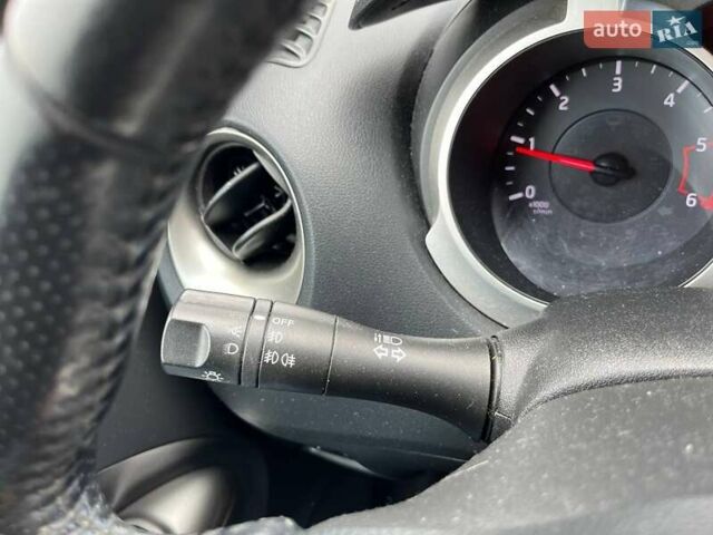 Ниссан Жук 2012 в Киеве на Automoto.ua Черный Ниссан Жук, объемом двигателя 1.46 л и пробегом 187 тыс. км за 9690 $, фото 17 на Automoto.ua