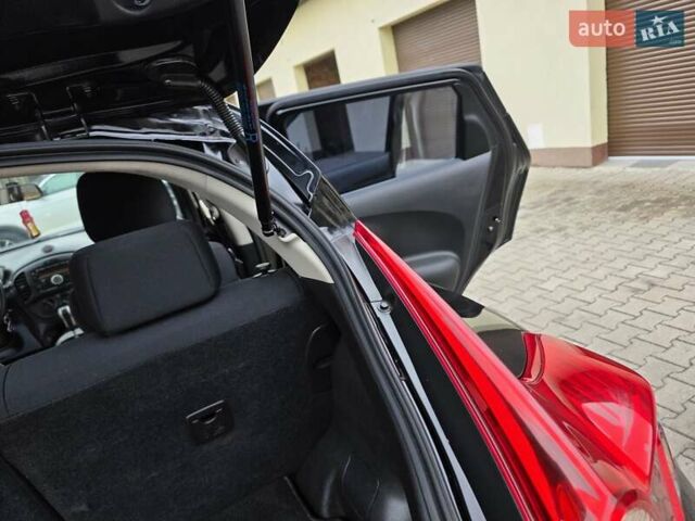 Черный Ниссан Жук, объемом двигателя 1.6 л и пробегом 105 тыс. км за 9499 $, фото 117 на Automoto.ua