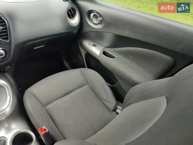 Черный Ниссан Жук, объемом двигателя 1.6 л и пробегом 237 тыс. км за 10900 $, фото 28 на Automoto.ua