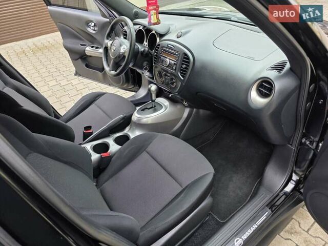 Черный Ниссан Жук, объемом двигателя 1.6 л и пробегом 105 тыс. км за 9499 $, фото 82 на Automoto.ua
