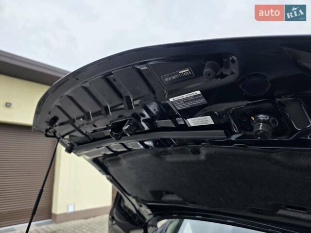 Черный Ниссан Жук, объемом двигателя 1.6 л и пробегом 105 тыс. км за 9499 $, фото 123 на Automoto.ua