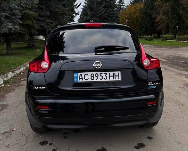 Черный Ниссан Жук, объемом двигателя 1.6 л и пробегом 197 тыс. км за 10500 $, фото 10 на Automoto.ua