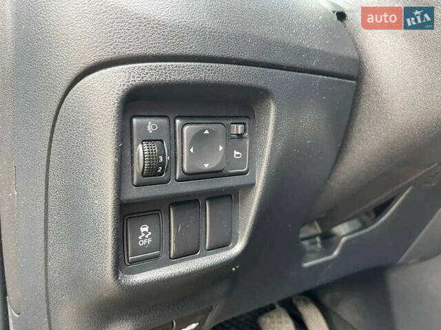 Черный Ниссан Жук, объемом двигателя 1.46 л и пробегом 187 тыс. км за 9300 $, фото 16 на Automoto.ua