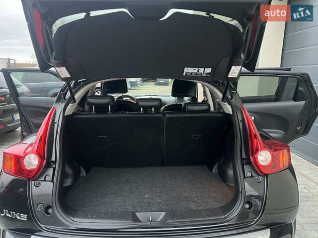 Черный Ниссан Жук, объемом двигателя 1.6 л и пробегом 190 тыс. км за 10850 $, фото 41 на Automoto.ua