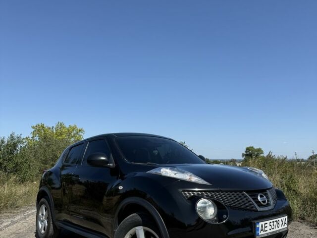 Черный Ниссан Жук, объемом двигателя 1.6 л и пробегом 128 тыс. км за 8800 $, фото 1 на Automoto.ua