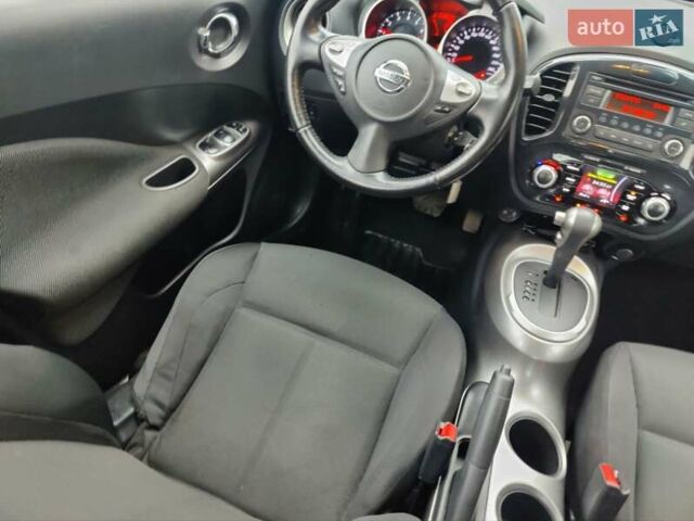 Черный Ниссан Жук, объемом двигателя 1.6 л и пробегом 237 тыс. км за 10900 $, фото 26 на Automoto.ua