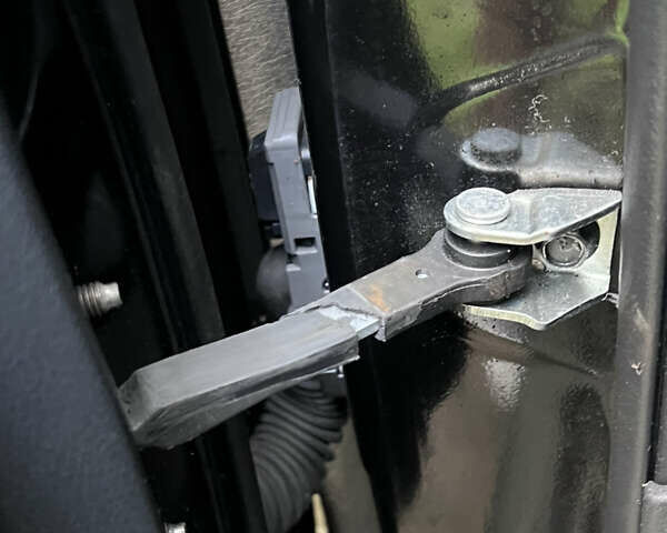 Ниссан Жук 2012 в Львове на Automoto.ua Черный Ниссан Жук, объемом двигателя 1.46 л и пробегом 220 тыс. км за 8250 $, фото 21 на Automoto.ua