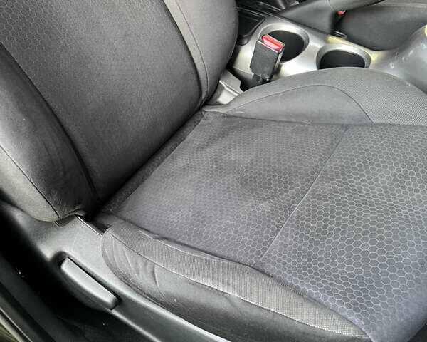 Ниссан Жук 2012 в Львове на Automoto.ua Черный Ниссан Жук, объемом двигателя 1.46 л и пробегом 220 тыс. км за 8250 $, фото 13 на Automoto.ua