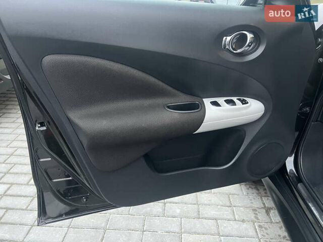 Черный Ниссан Жук, объемом двигателя 1.6 л и пробегом 190 тыс. км за 10850 $, фото 30 на Automoto.ua