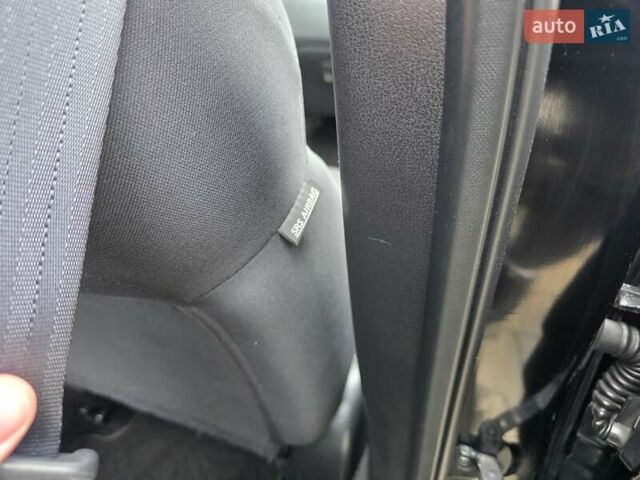 Черный Ниссан Жук, объемом двигателя 1.6 л и пробегом 105 тыс. км за 9499 $, фото 102 на Automoto.ua